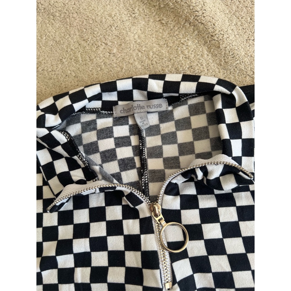 Checkered style - Picture 3 of 4